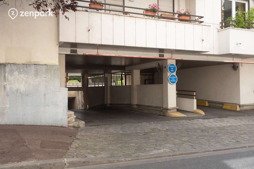 Issy-les-Moulineaux - Ile Saint-Germain - Centre - Parking réservable en ligne - Issy-les-Moulineaux