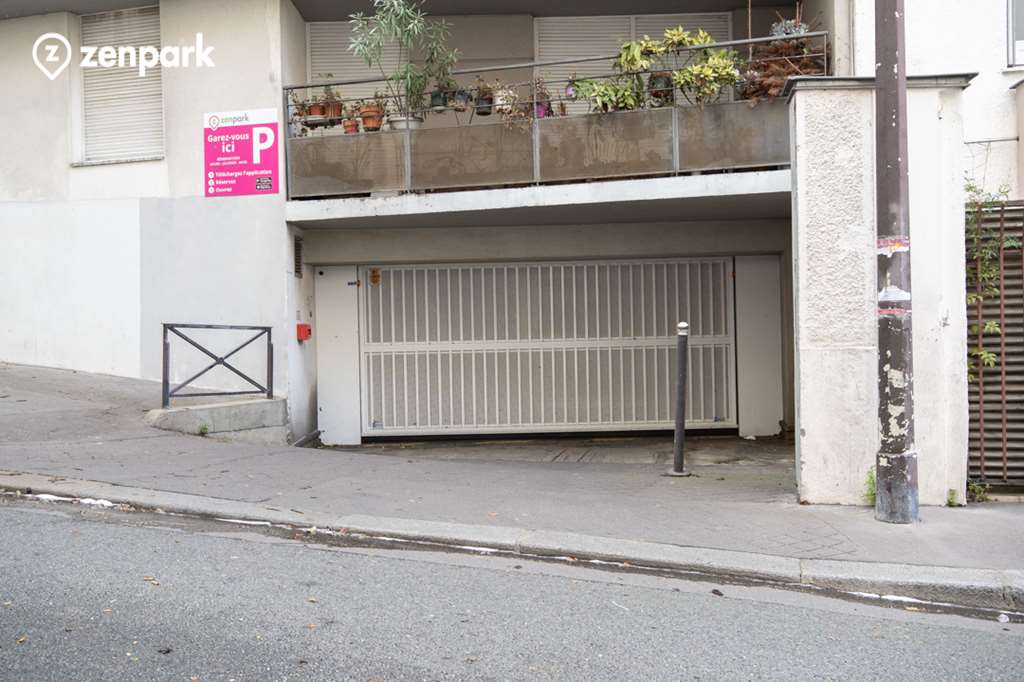Saint-Germain-en-Laye - Fourqueux - Lycée international de Saint-Germain-en-Laye - Parking réservable en ligne - Saint-Germain-en-Laye