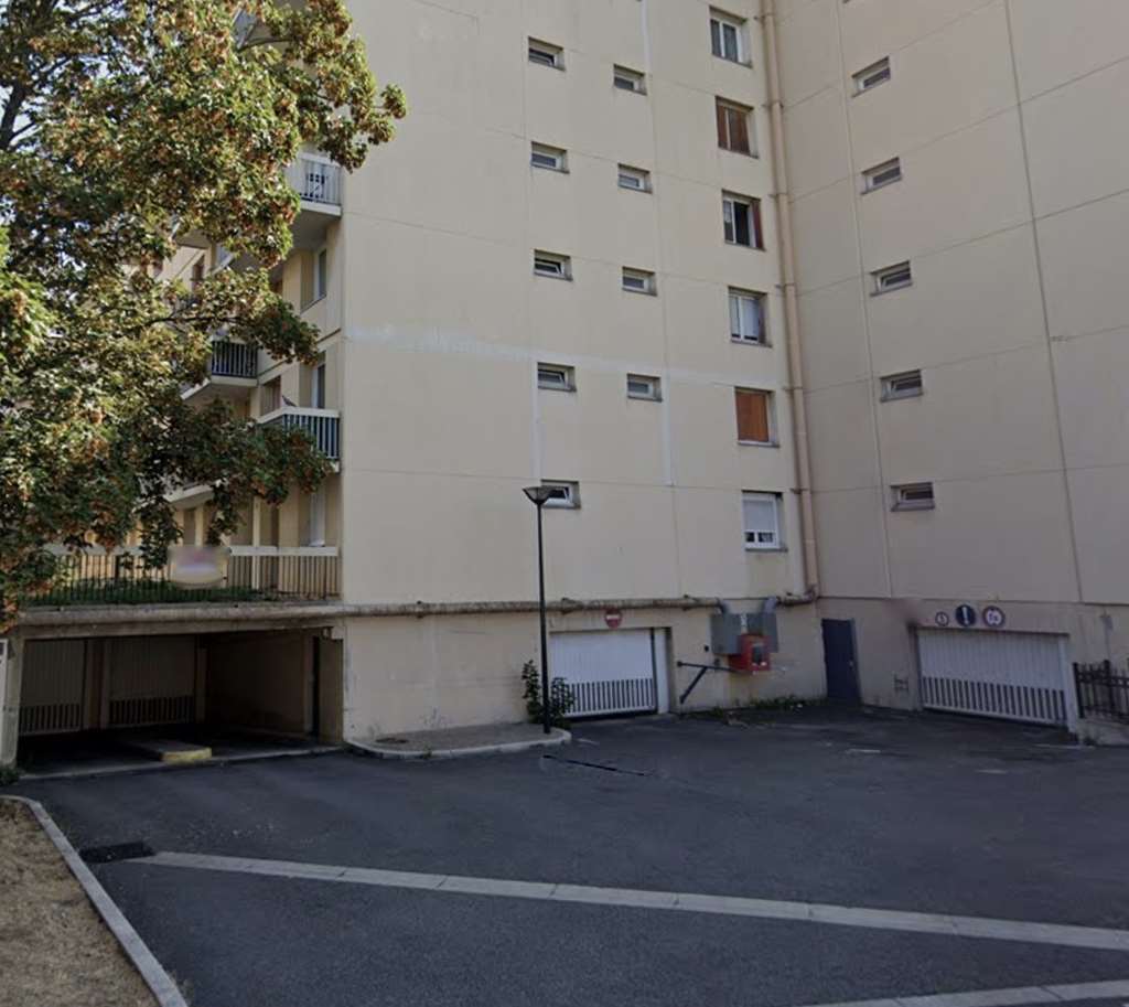 Vignette parking Poissy - Mairie de Poissy - Musée du jouet