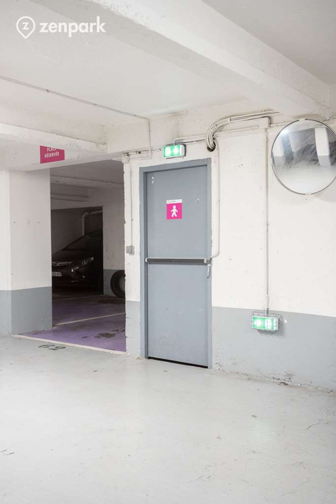 Paris - Porte d'Italie - Halle Georges Carpentier - Parking réservable en ligne - Paris