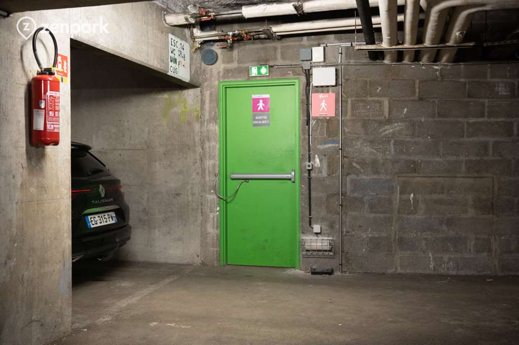 Paris - Hôpital Sainte-Anne - Mouton Duvernet - Parking réservable en ligne - Paris