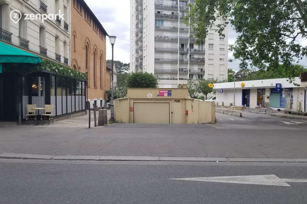 Paris - Porte de Vanves - Cité Blanche - Parking réservable en ligne - Paris