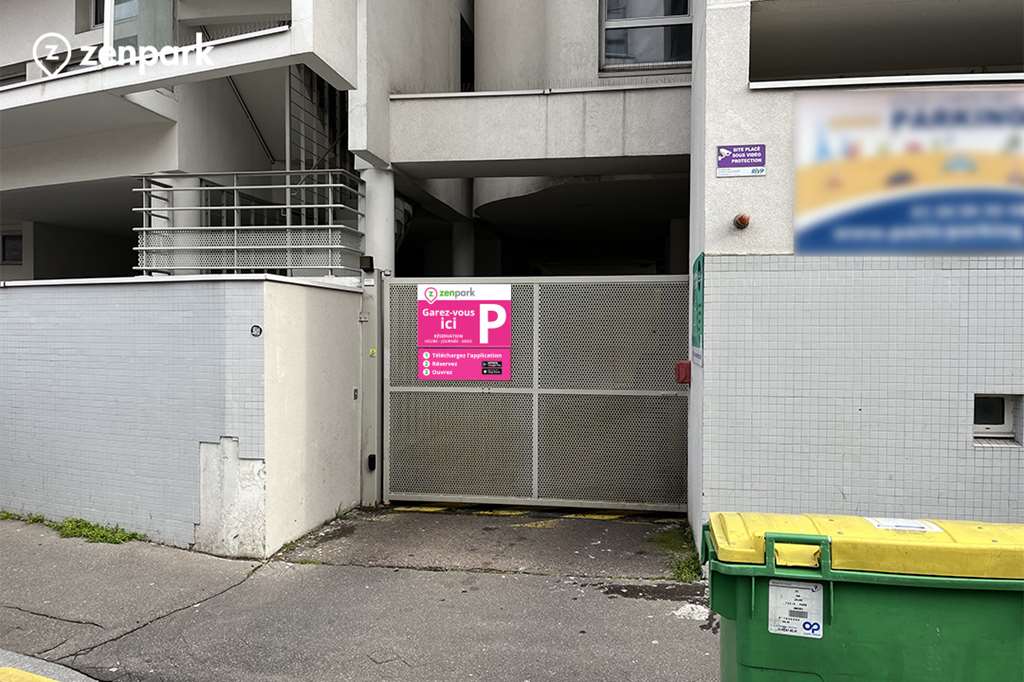 Paris - Balard - Hôpital Georges Pompidou - Parking réservable en ligne - Paris