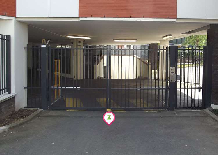 Villeneuve-d'Ascq - Stade Pierre Mauroy - Triolo - Parking réservable en ligne - Villeneuve-d'Ascq