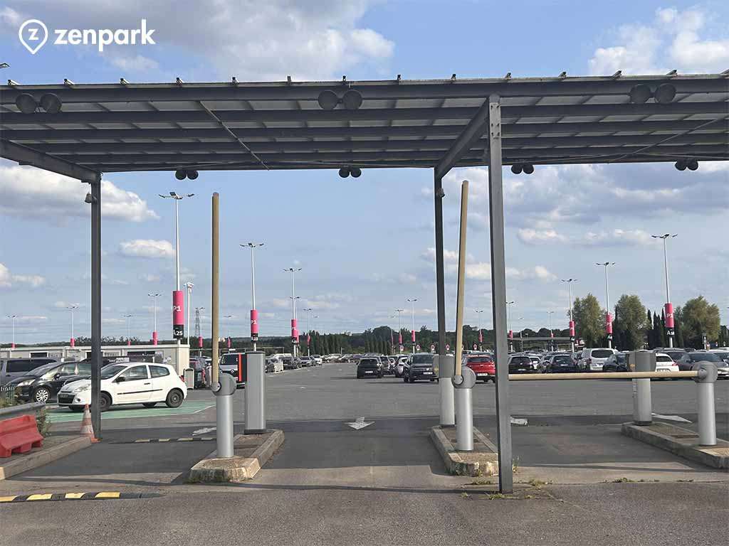 Paris - Aéroport Roissy CDG - King Park - Parking réservable en ligne - Villepinte